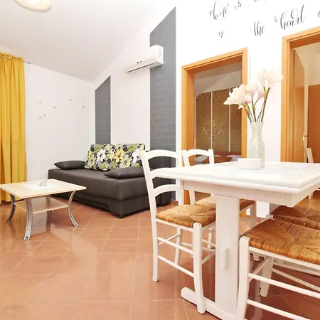 Gostinjska kuća Brnic Nara 4*