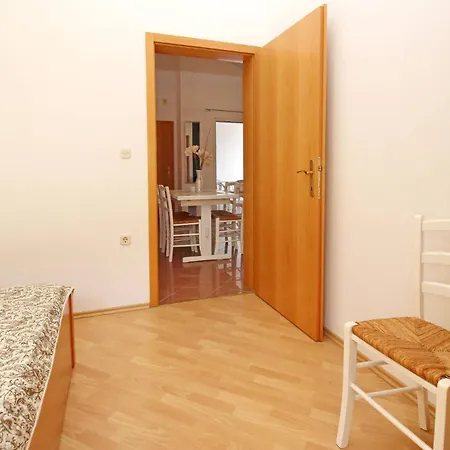 Brnic Nara 4* Baska (Krk)