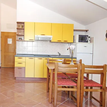 Konukevi Brnic Nara Baška