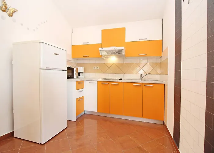 Brnic Nara Konukevi